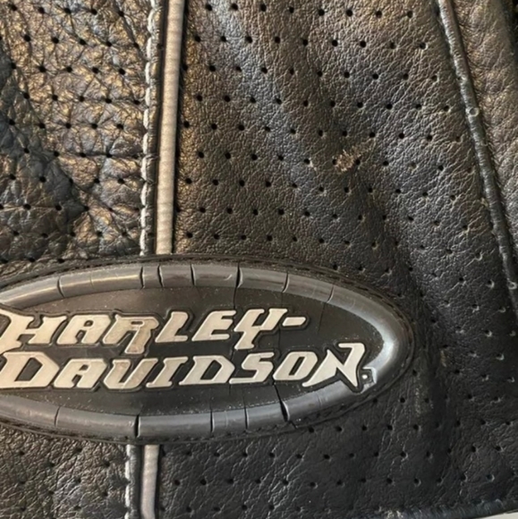 Harley Davidson Leather Jacket - Picture 11 of 12